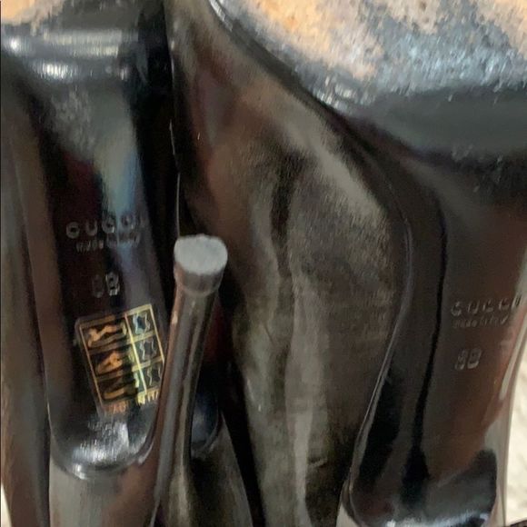 Authentic pre loved Gucci stilettos - Picture 16 of 16